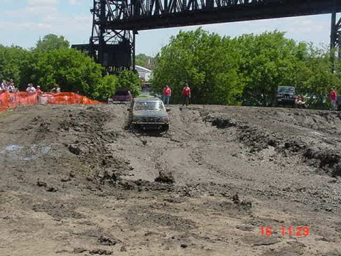 1992 Ford Bronco - In the big boys hole. 44's only. can we say stuck?