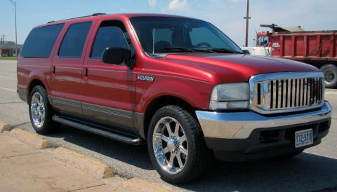 2001 Ford Excursion photo