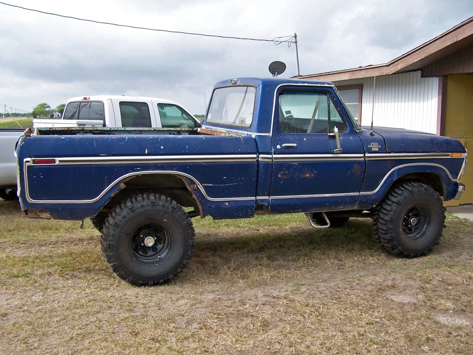 1979 Ford F-150 “blue thunder”