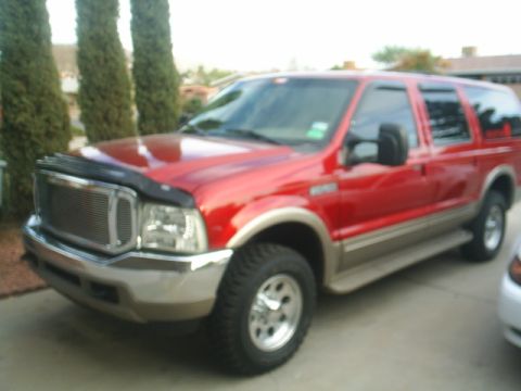2000 Ford Excursion photo
