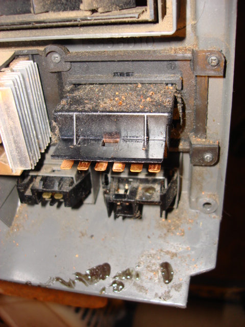 1983 Ford Bronco - here is the top of the switches.