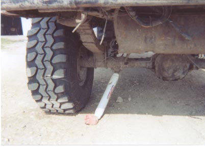 1992 Ford Bronco - oops, first thing broken on the rockpile.