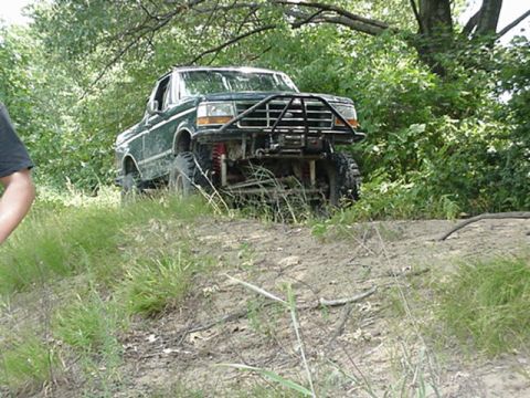 1992 Ford Bronco - playing around in the sand
