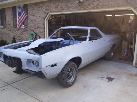 1972 Ford Ranchero - This 1972 Ford Ranchero is undergoing restoration in a garage.
