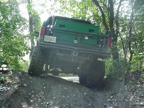 1992 Ford Bronco - going out a exit of the trail.