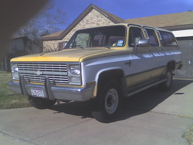 1984 Chevrolet Suburban “Moose”