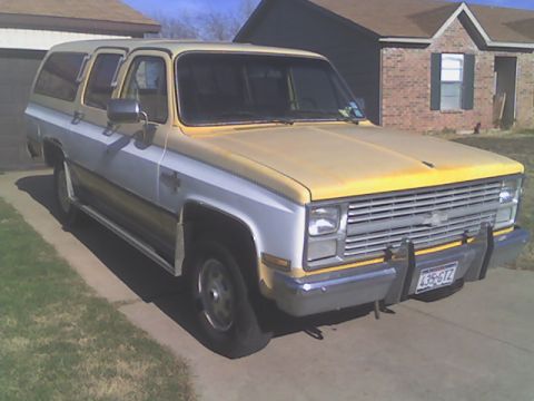 1984 Chevrolet Suburban - Right front view of the Moose in our driveway.