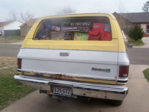 1984 Chevrolet Suburban - The tailgate window is harder to close when there is stuff pushing against the tailgate itself.
