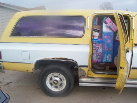 1984 Chevrolet Suburban - This is THREE (3) pallets full of discontinued Target merchandise from Liquidation.com that we sold over the holidays and into Febnruary. N…