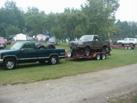 1992 Ford Bronco - leaving for the weekend.