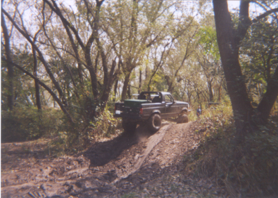 1992 Ford Bronco - notice the difference in the trucks angle form the previous pic of how it slides it.