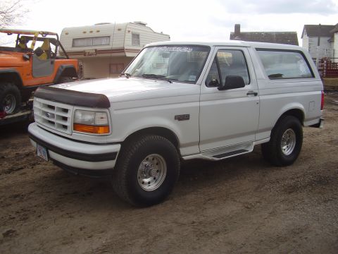 1995 Ford Bronco photo
