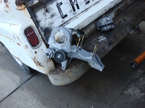 1983 Ford Bronco - here is the old mount off of the motor.