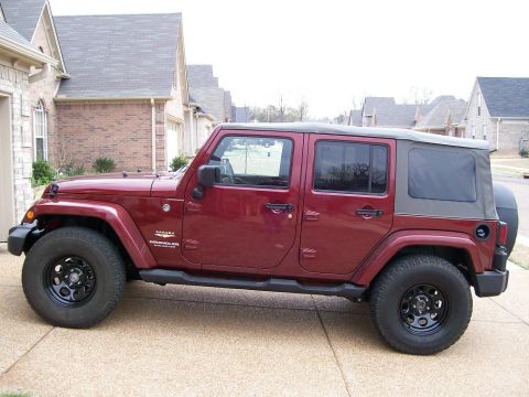 2007 Jeep Wrangler - BFGoodrich 315/70/17 on Crager Steelies no lift.