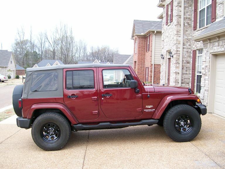 BFGoodrich 315/70/17 on Crager Steelies no lift.