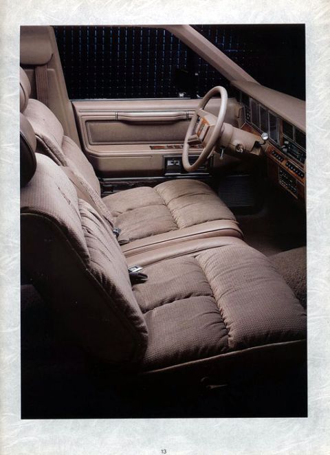 1982 Ford Crown Victoria LTD - 1989 Lincoln Town Car Brochure pg9