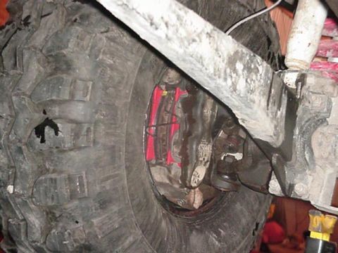 1992 Ford Bronco - backside shot of the caliper to wheel.