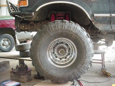 1992 Ford Bronco - front done!