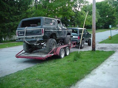 1992 Ford Bronco - 78 bronco, i payed $100 for it, and sold the parts to help keep up the 92 bronco mods.