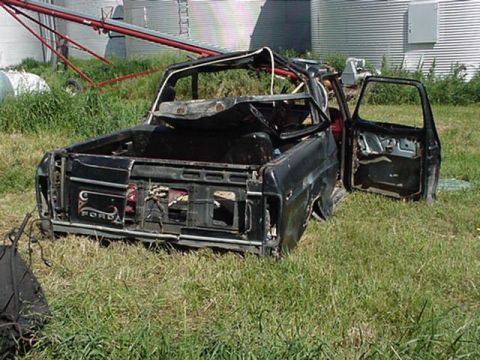 1992 Ford Bronco - before it caught fire.