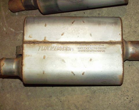 1989 Ford Bronco - A Flowmaster muffler is shown, with patent information visible on its casing.