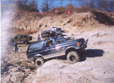 1992 Ford Bronco - rock ledge