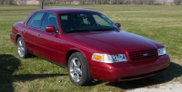 2003 Ford Crown Victoria photo