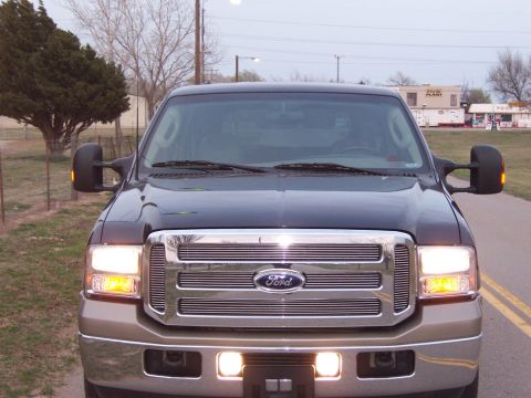 2000 Ford Excursion “Xochi”