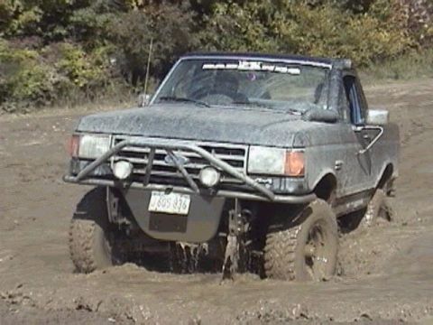 1992 Ford Bronco - mud