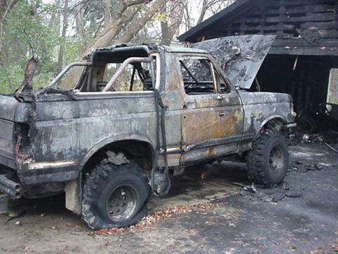 1992 Ford Bronco - may it rest in peices. i bought it back, and have used or sold off all the drivetrain. burned nov19th after a night of wheeling in the gara…