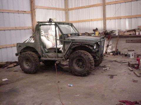 1992 Ford Bronco - done with the Cases, on to more trick suspension. 1/4 eliptic in near future.