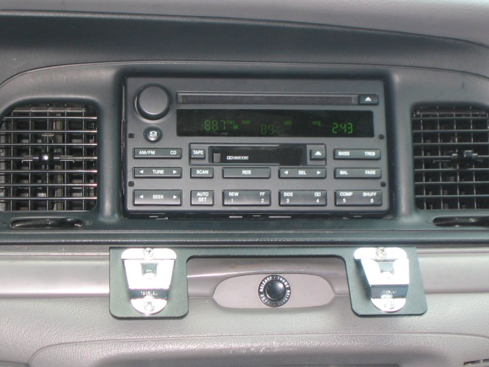 '04 Marauder radio and a mic clip. Either is no longer installed.