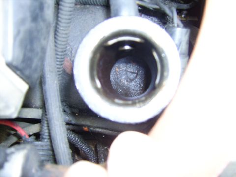 1982 Ford LTD Crown Victoria - View inside the engine oil filler cap opening.