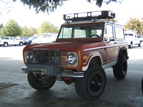 1988 Ford Bronco - This modified Ford Bronco appears to be from the late 1970s, not 1988.