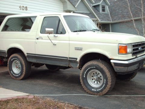 1990 Ford Bronco photo