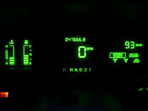 2001 Ford Crown Victoria - Digital dashboard of a 2001 Ford Crown Victoria shows 0 MPH and 47,666.8 miles.