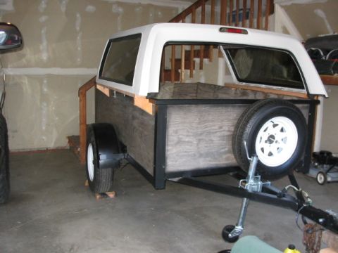 1995 Ford Bronco - Most of my stuff will not be making the trip, so I've got a simple 5x8 trailer and fabbed up a way to get the hardtop on it too.