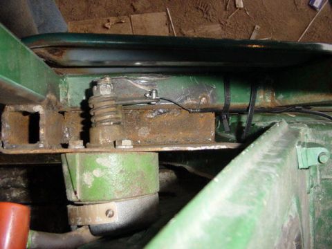 1992 Ford Bronco - linkage for throttle at lever