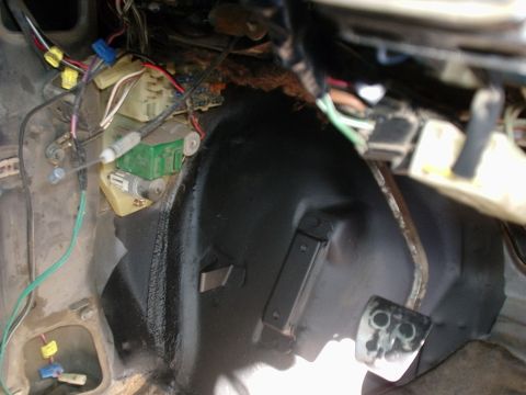 1986 Toyota Pickup/SR5 - This was the largest rust spot in the passenger compartment, You can see I got a bit of overspray on a few things, but noting to be concern…