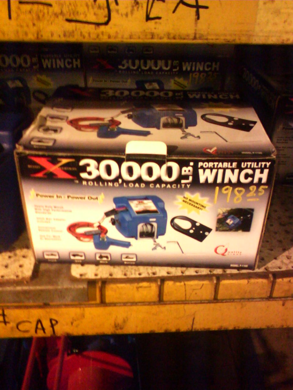 Xpedition 30k winch.. looks small and is cheap.. my Ramsey Patriot 15k is HUGE compaired to this one...