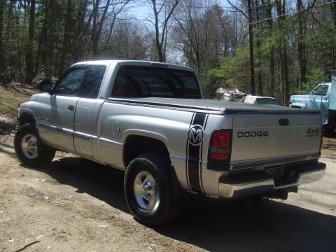 2001 Dodge 1500 photo
