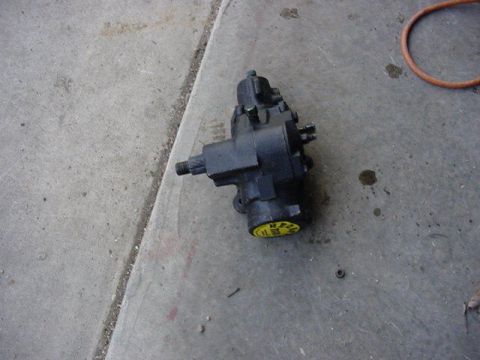 1992 Ford Bronco - new steering box that was ported and tapped for $150 from www.westtexasoffroad.com