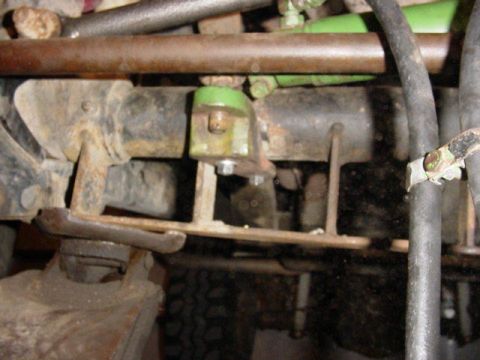 1992 Ford Bronco - mount on axle. Part of of rear of JD 7700 thats cut to fit onto axle housing. will be u bolted and welded to tube.