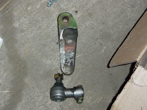 1992 Ford Bronco - new tierod end and axle mount.