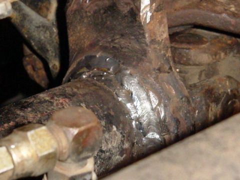 1992 Ford Bronco - welded up good. now the thing turns without tipping the tires over, and the steering is higher.