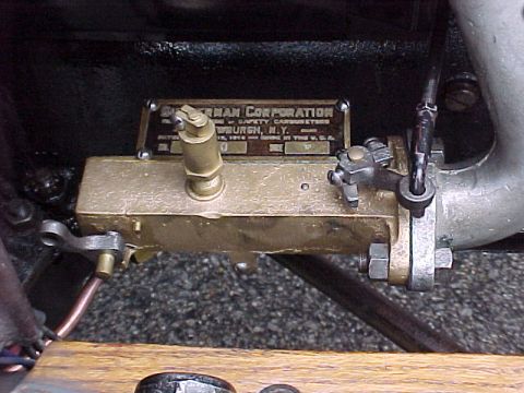 1913 Ford Model T - Close up of the Sunderman carburetor