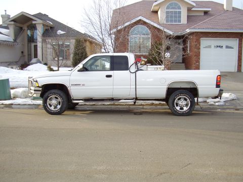 2001 Dodge 2500 photo