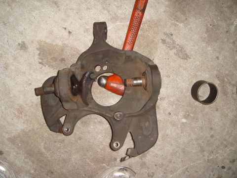 1992 Ford Bronco - The knuckle. The left side of the pic is the top. We cut the stud short.
