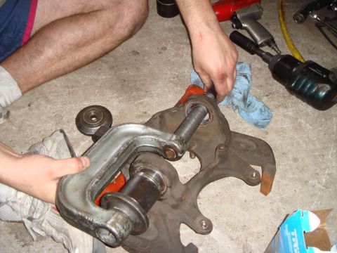 1992 Ford Bronco - You'll run the threaded rod through the lower joint's bore. This is why you install the upper first.