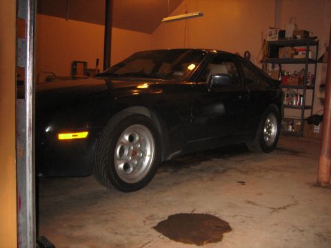 1988 Porsche 944 photo